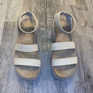 Sprit Platform Sandals Size 7.5